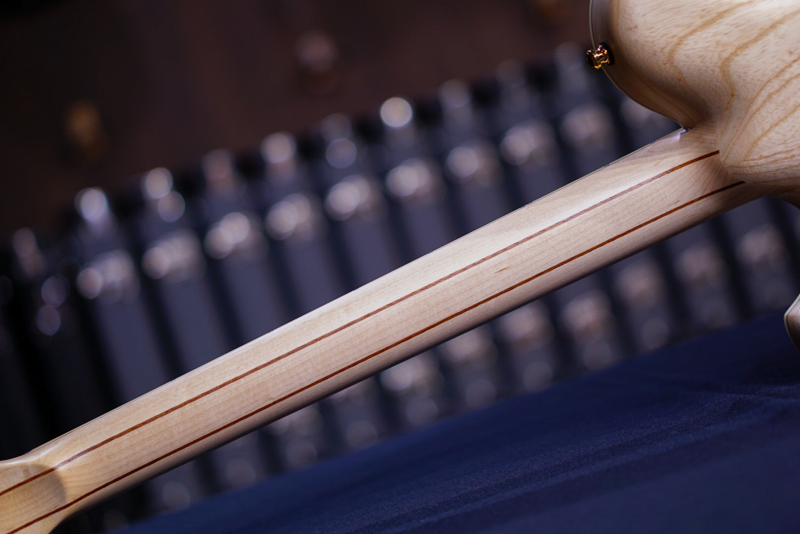 Mayones Legend 6 black feather LT2311030