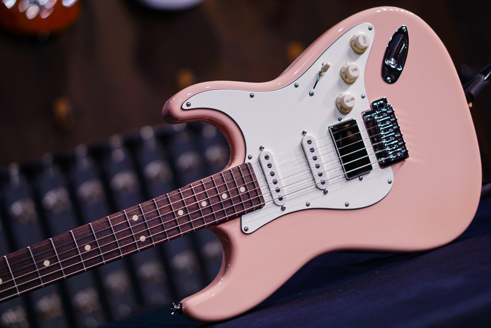Tom Anderson icon classic shell pink 03-02-24P