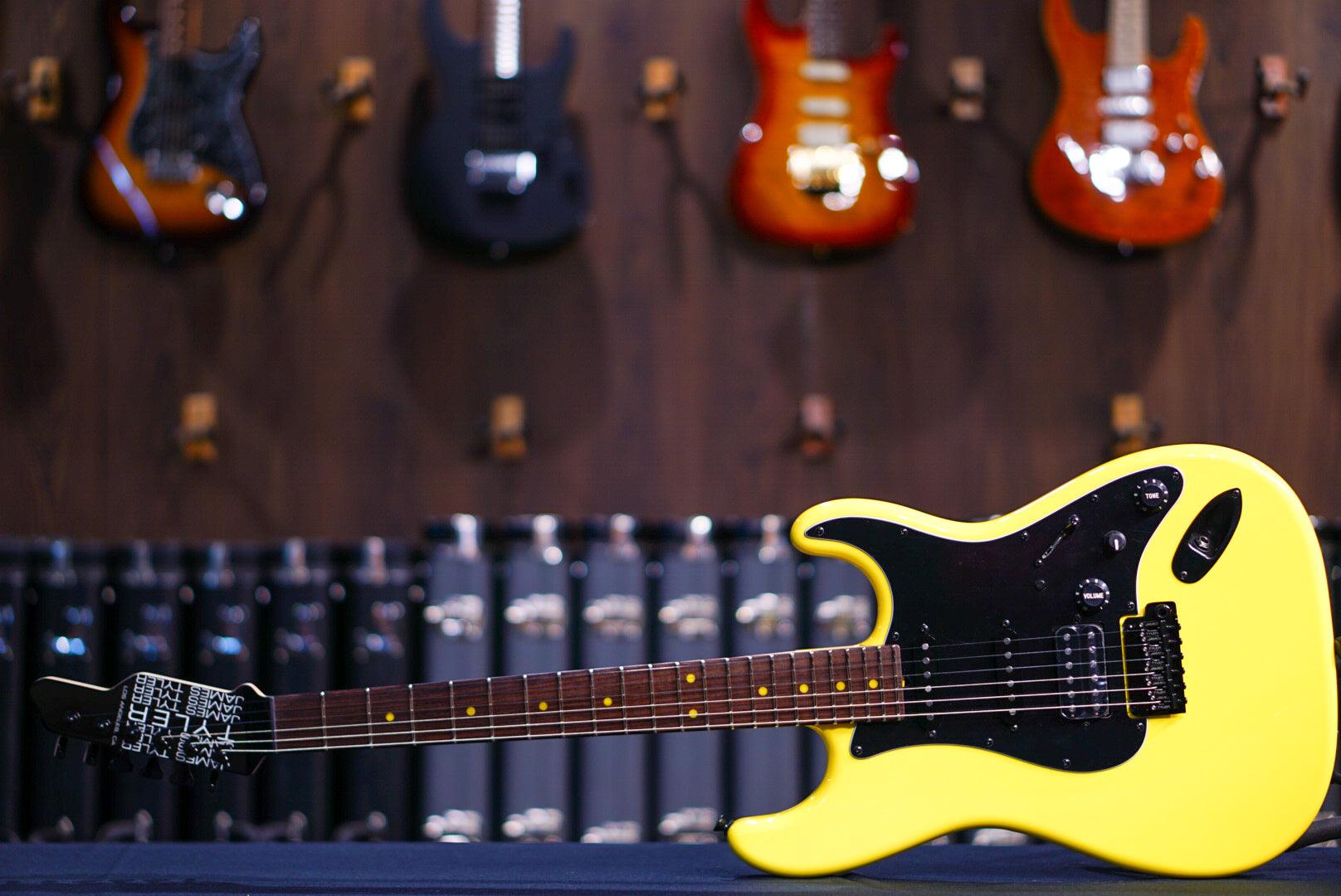 James Tyler LA Studio classic fly yellow 24169