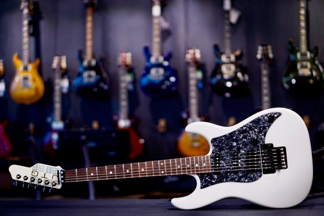 James Tyler JTG FR Floyd Rose - White Pearl Metallic