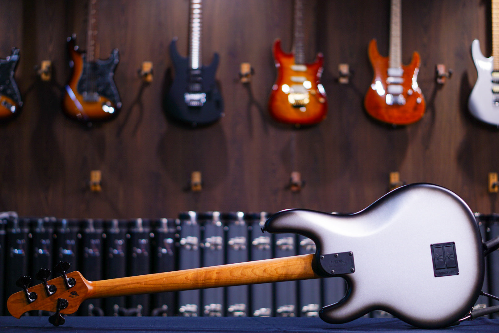 Ernie Ball Music Man StingRay Special 4 H Black Rock K02995