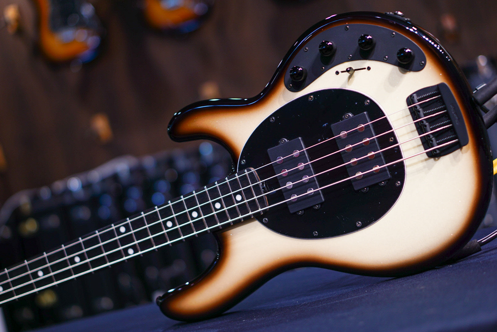 Ernie Ball Music Man StingRay Special 4 HH Brulee K01019