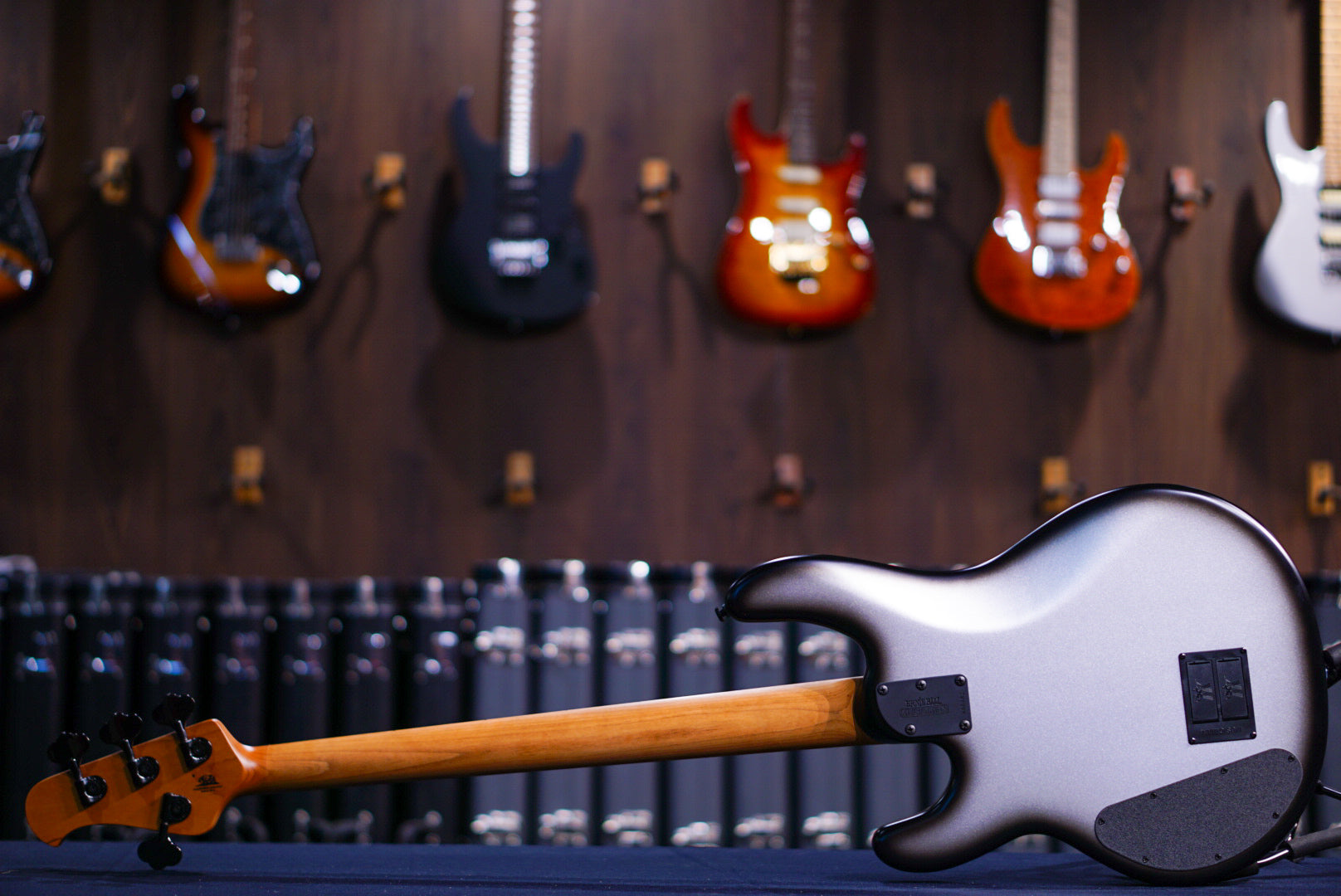 Ernie Ball Music Man StingRay Special 4 HH Black Rock K00082