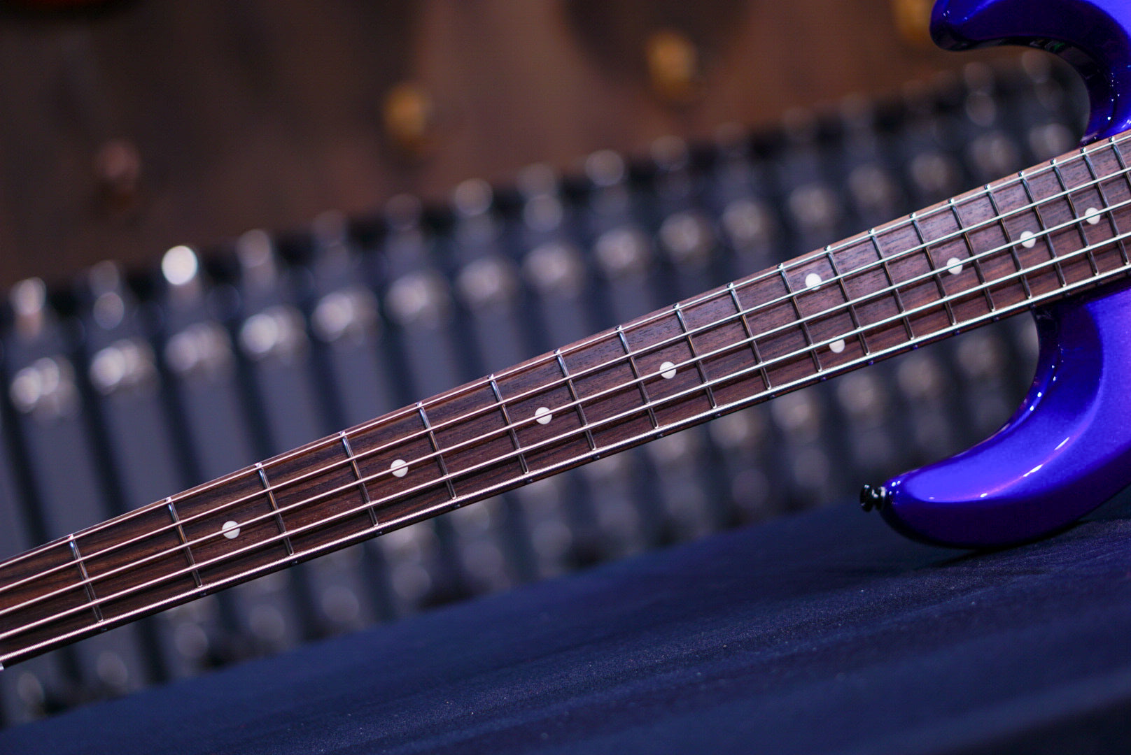 Ernie Ball Music Man StingRay Special 5 H Grape Crush K00187