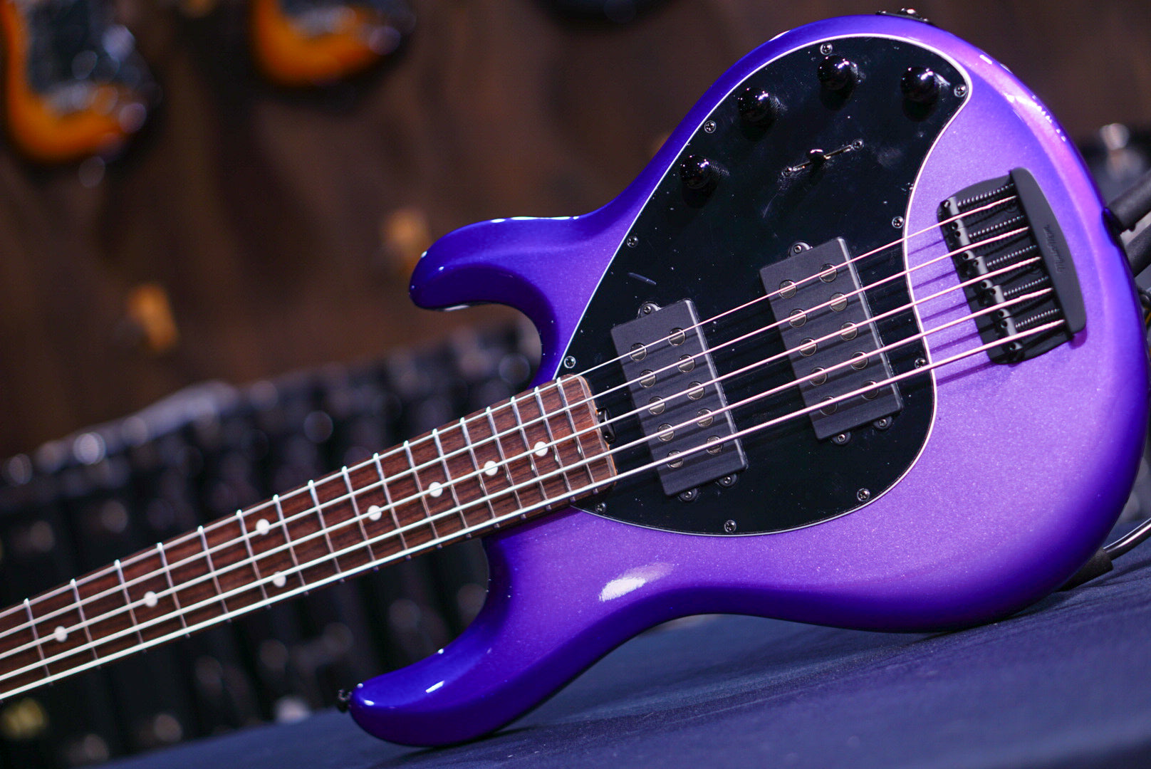 Ernie Ball Music Man StingRay Special 5 HH Grape crush K00164