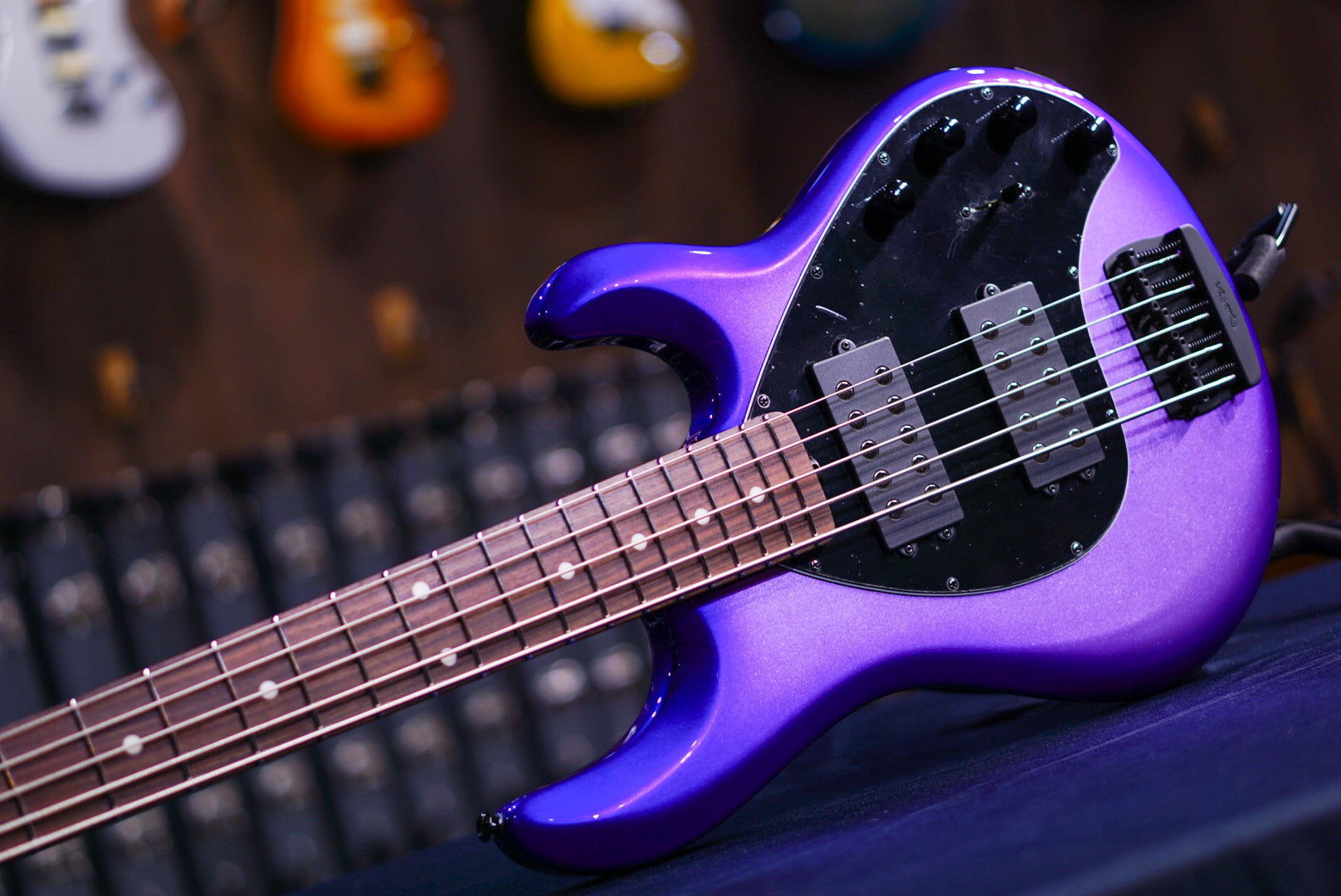 Ernie Ball Music Man StingRay Special 5 HH Grape crush K00164