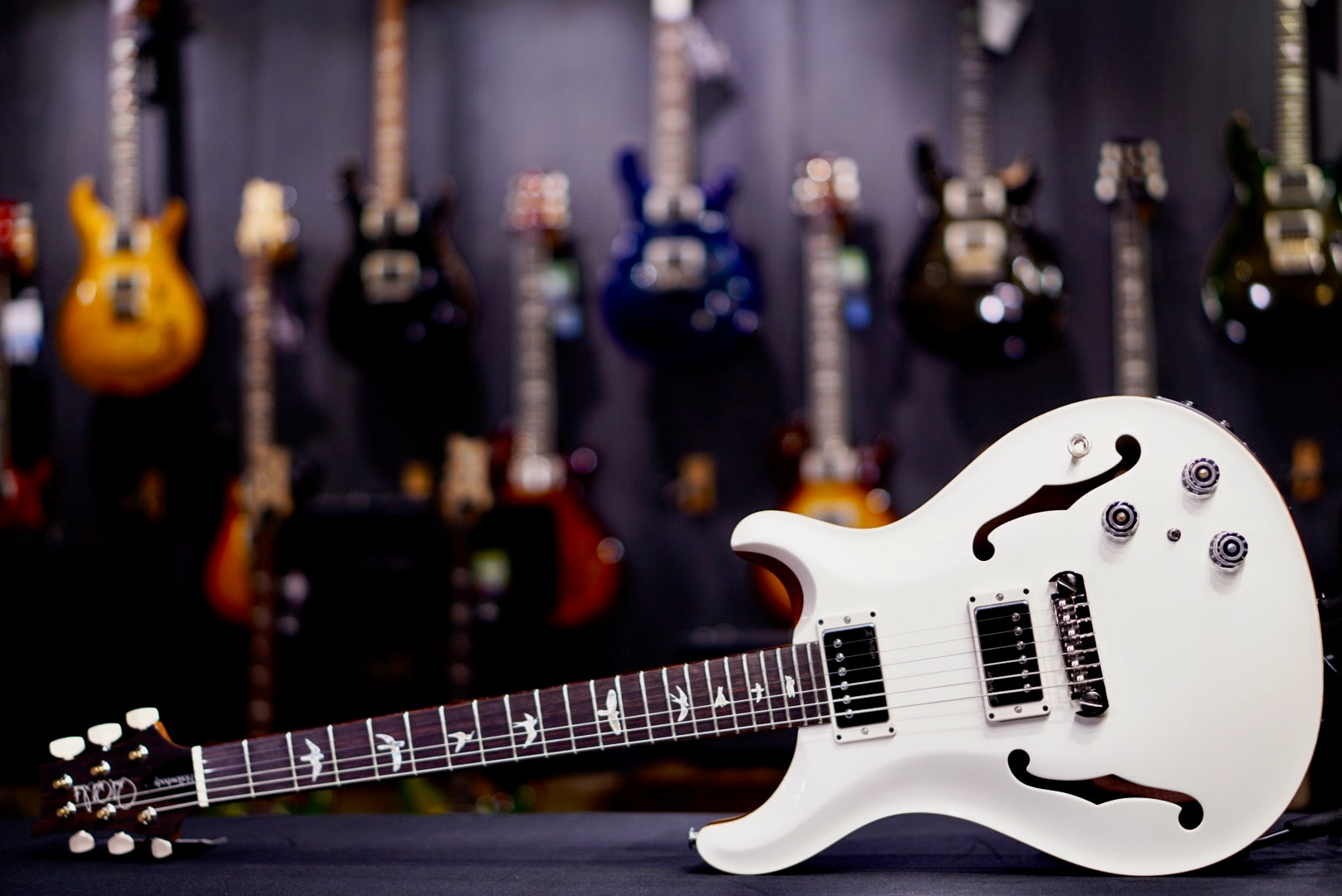 PRS Hollowbody II Piezo Antique White Top (Natural Back) 0413220