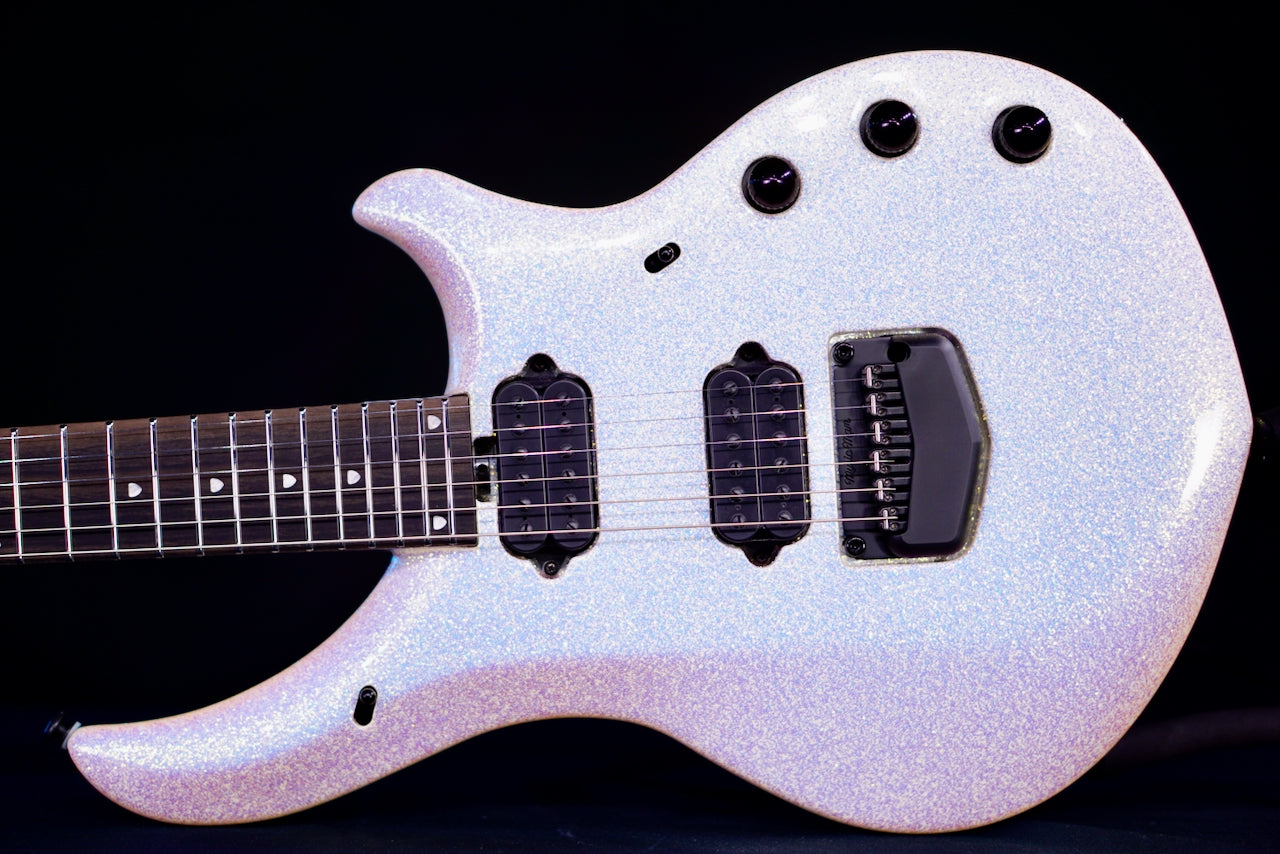 Ernie Ball Music Man Majesty Her Majesty's Request 6 M08737