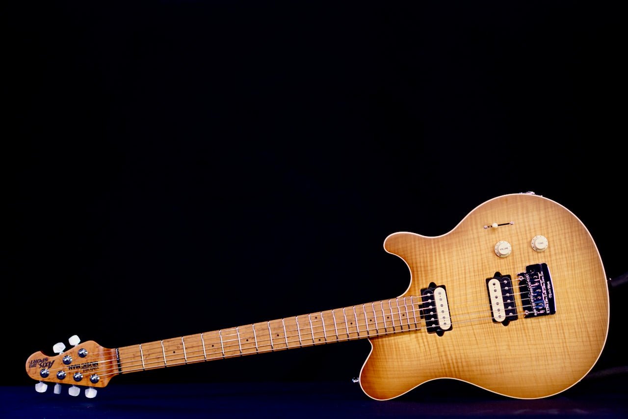 Ernie Ball Music Man Axis Super Sport Honey Pot Flame H08932