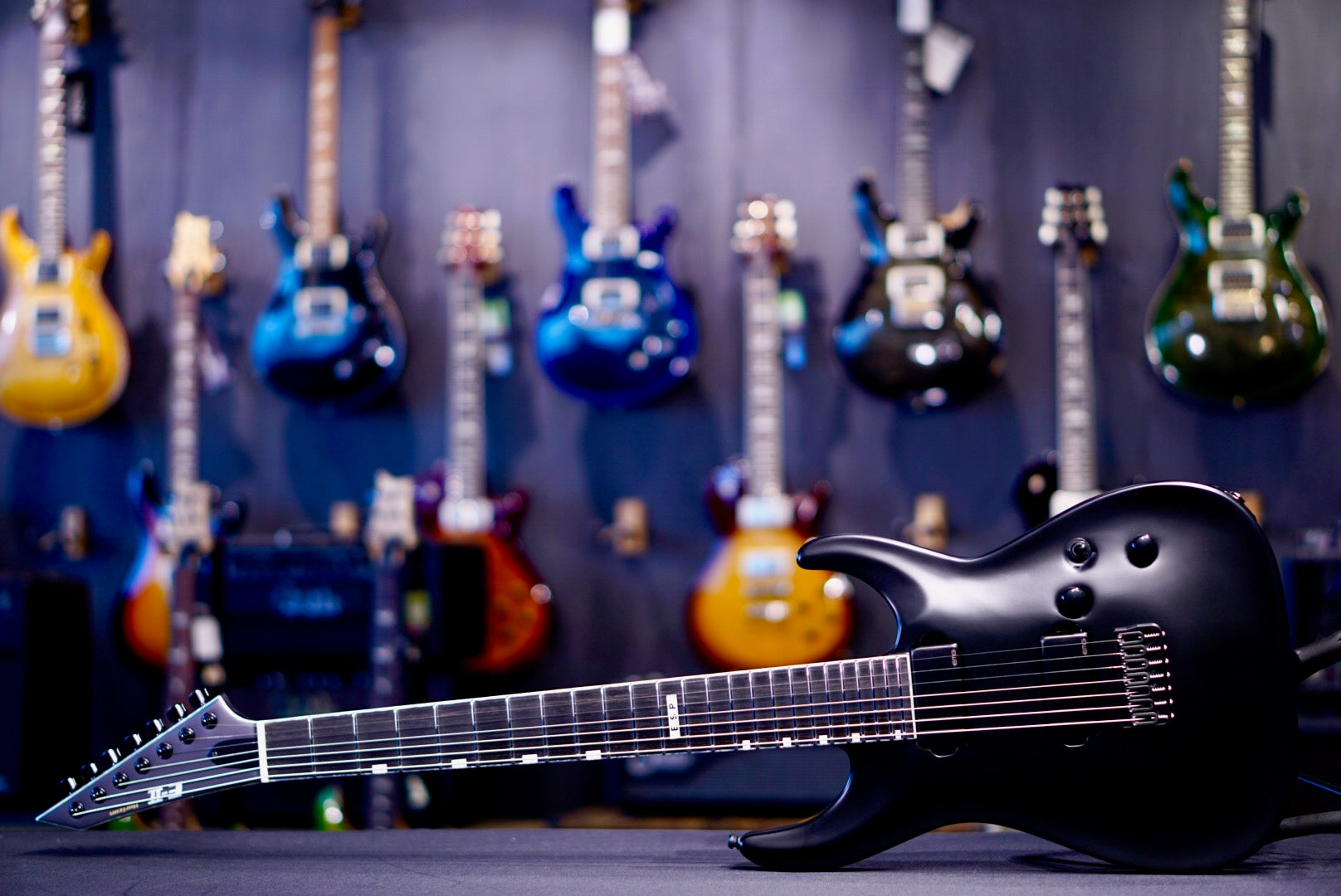 ESP E-II Horizon NT-7B Hipshot Black satin ES0270263