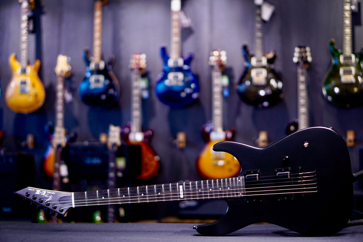 ESP E-II JL-1 M-II NT Jeff Ling signature PARKWAY DRIVE Black satin Es5355253