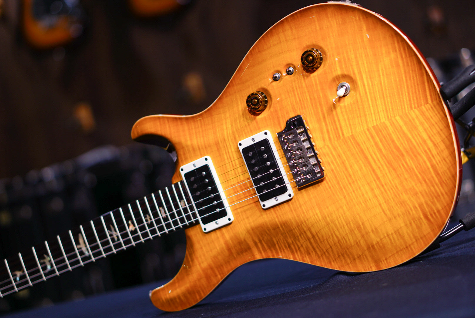 PRS 35th Anniversary Custom 24 - McCarty Sunburst Thin Neck 0304602