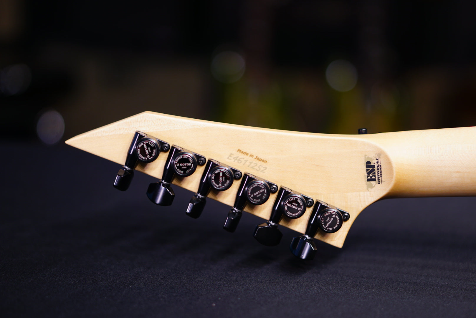 ESP Maverick Glitter storm violet E4611252 V2