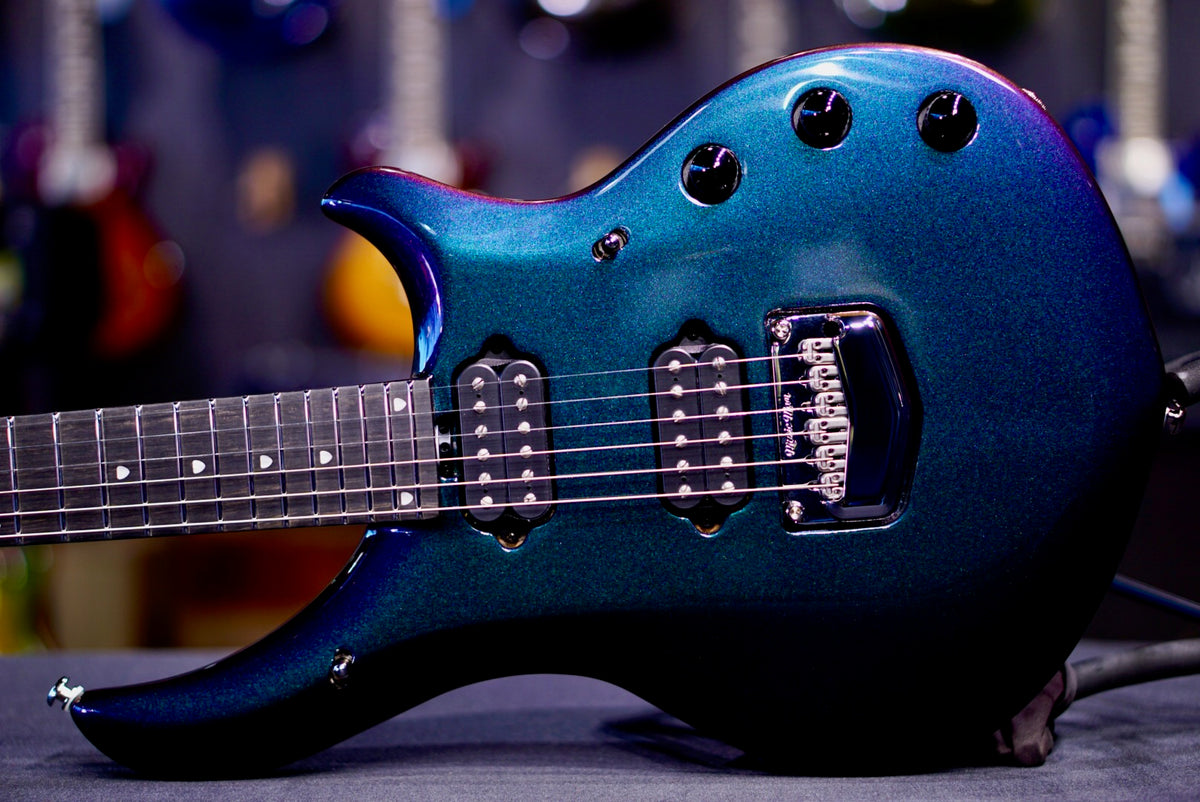 Ernie Ball Music Man Majesty Premium Select -Mystic Dream M021379