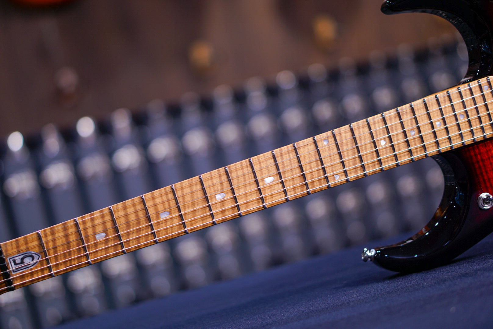 Ernie Ball Music Man JP 15 6 string Tiger Eye Flame Top H05771