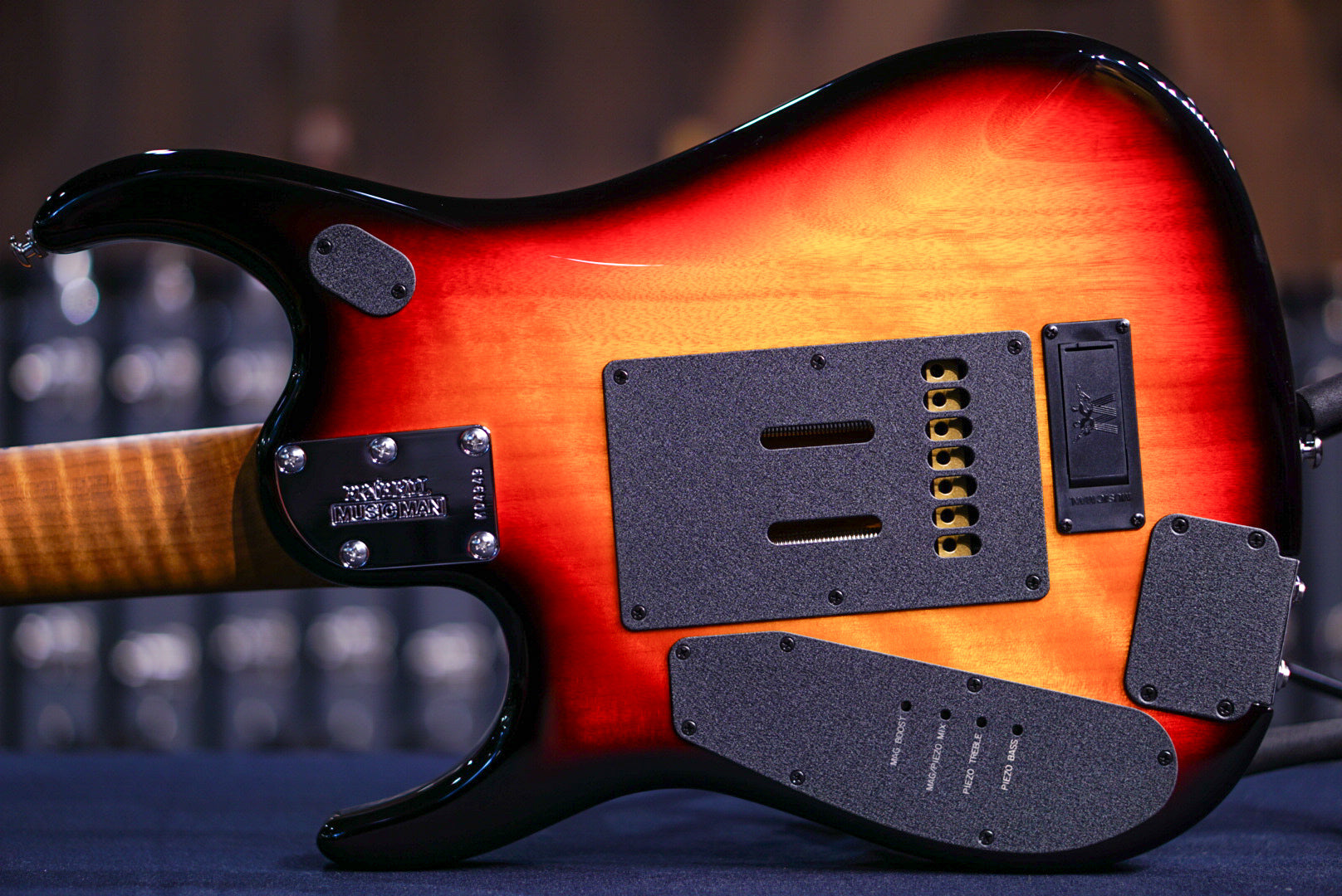 Ernie Ball Musicman JP 15 7 string Quilt tiger eye k04949