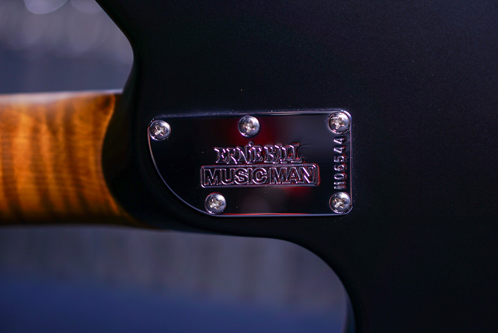 Ernie Ball Music Man Axis honey pot Flame H06544