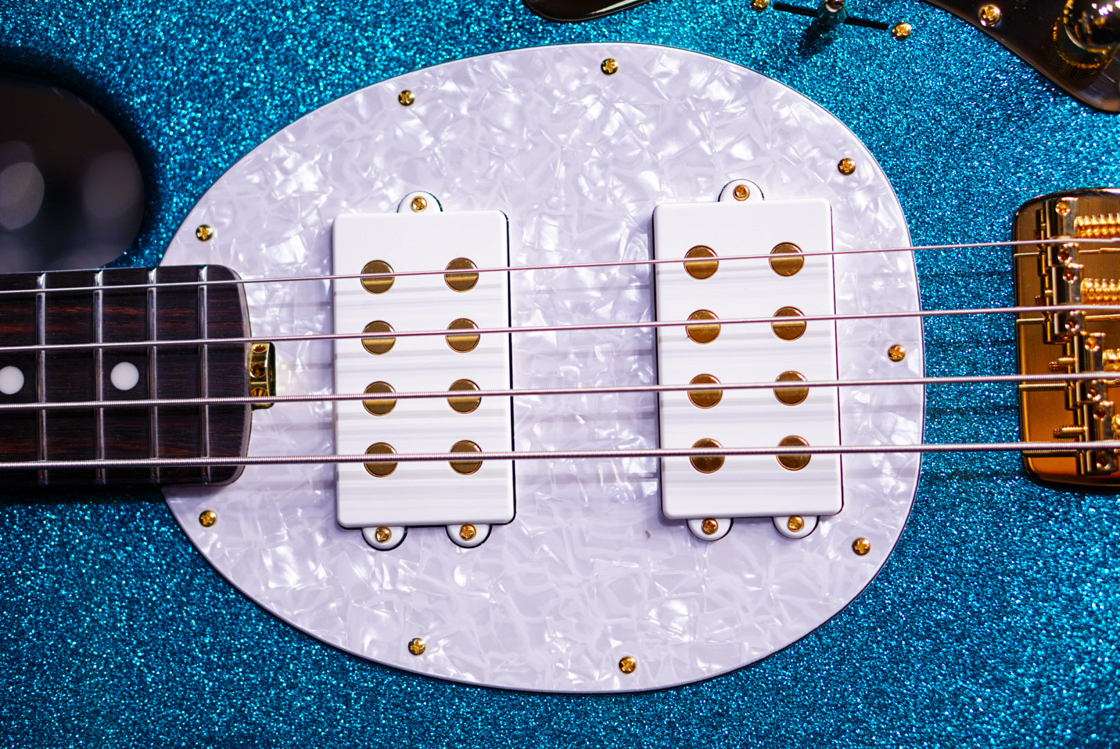 Ernie Ball Music Man StingRay 4 Special Ocean Sparkle HH K03522