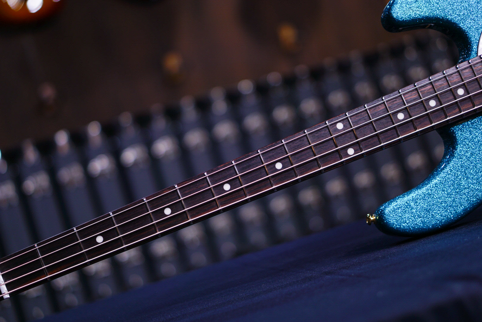 Ernie Ball Music Man StingRay 4 Special Ocean Sparkle HH K03522