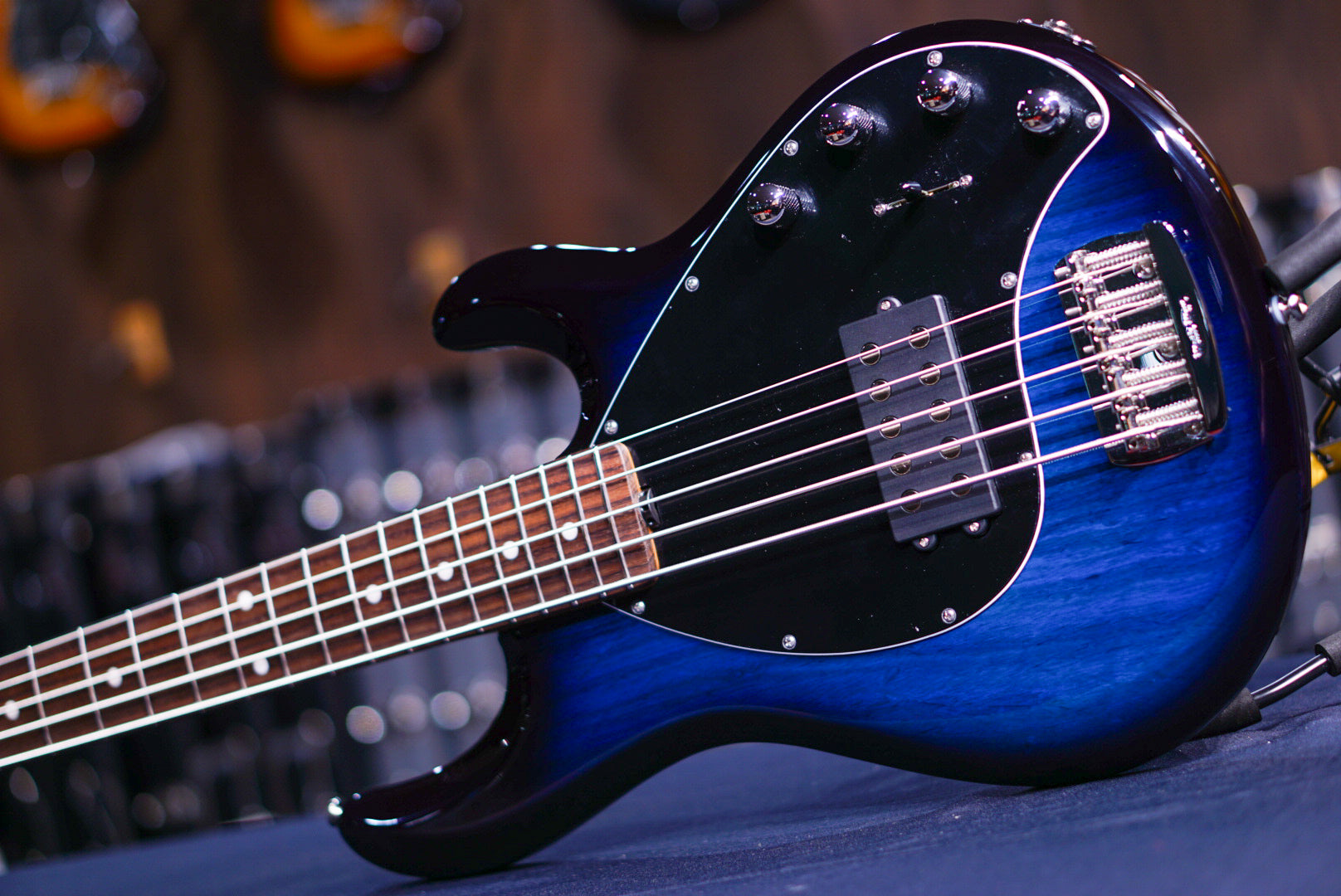 Ernie Ball Music Man StingRay Special 5 HH Pacific Blue Burst K02700