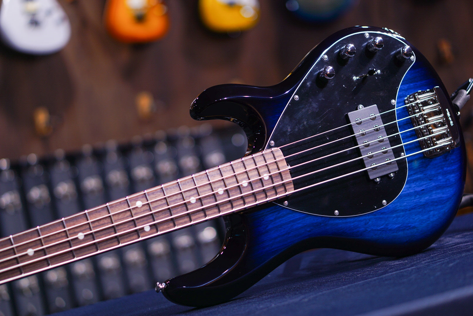 Ernie Ball Music Man StingRay Special 5 HH Pacific Blue Burst K02700