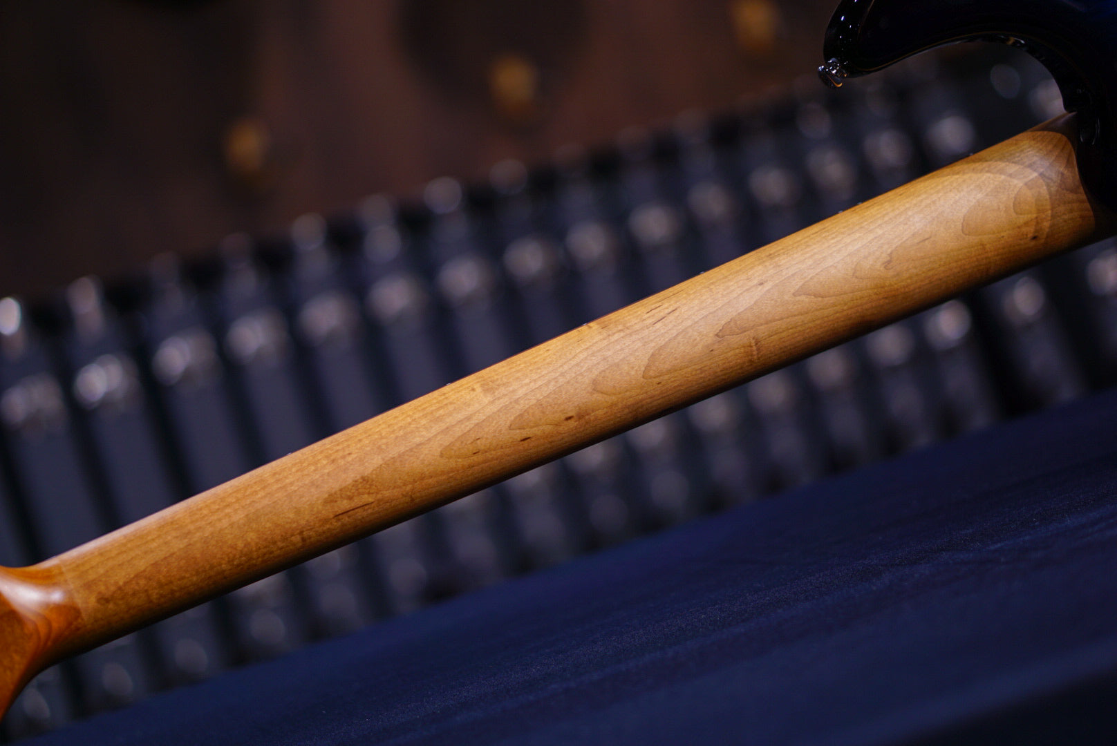 Ernie Ball Music Man StingRay Special 5 HH Pacific Blue Burst K02700