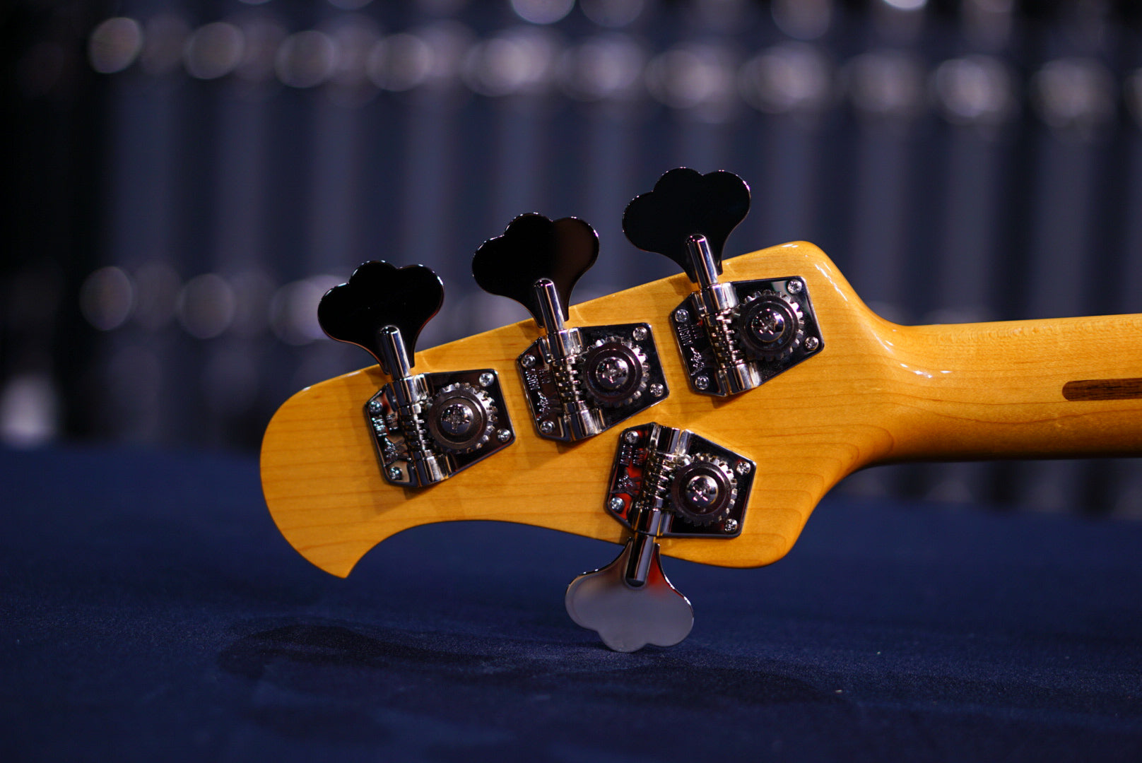 Ernie Ball Music Man Retro '70s StingRay 4 Bass Vintage Burst CB00481