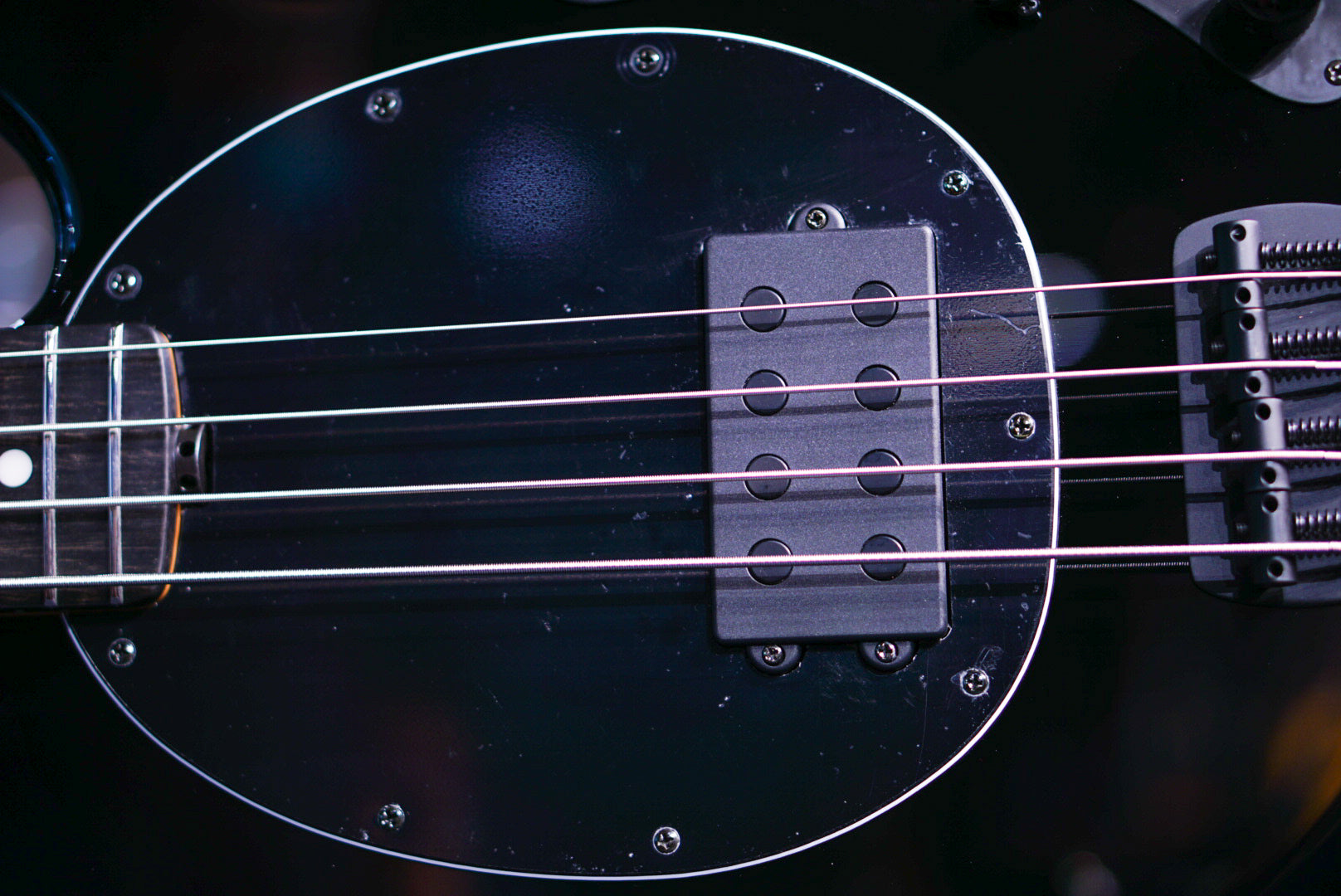 Ernie Ball Music Man DarkRay 4 Obsidian Black S10476