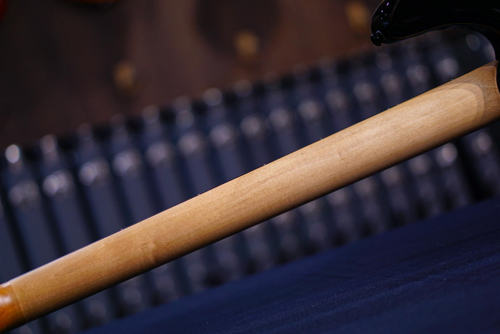 Ernie Ball Music Man DarkRay 4 Obsidian Black S10476