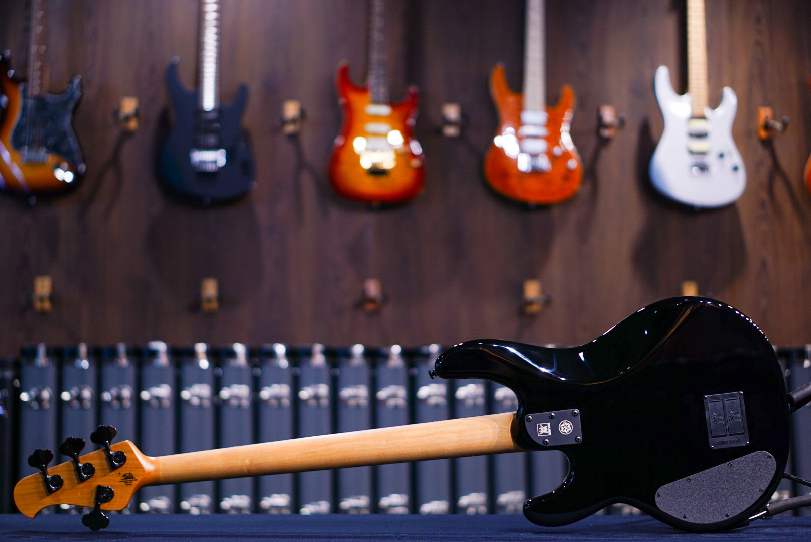 Ernie Ball Music Man DarkRay 4 Obsidian Black S10476