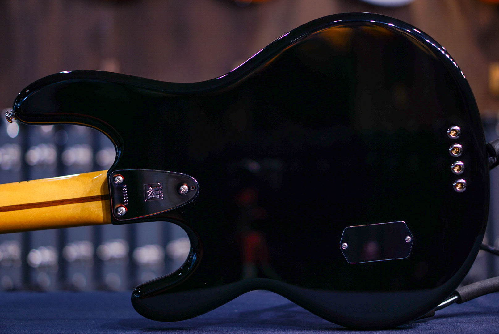 Ernie Ball Music Man Retro '70s StingRay Bass Black CB00624