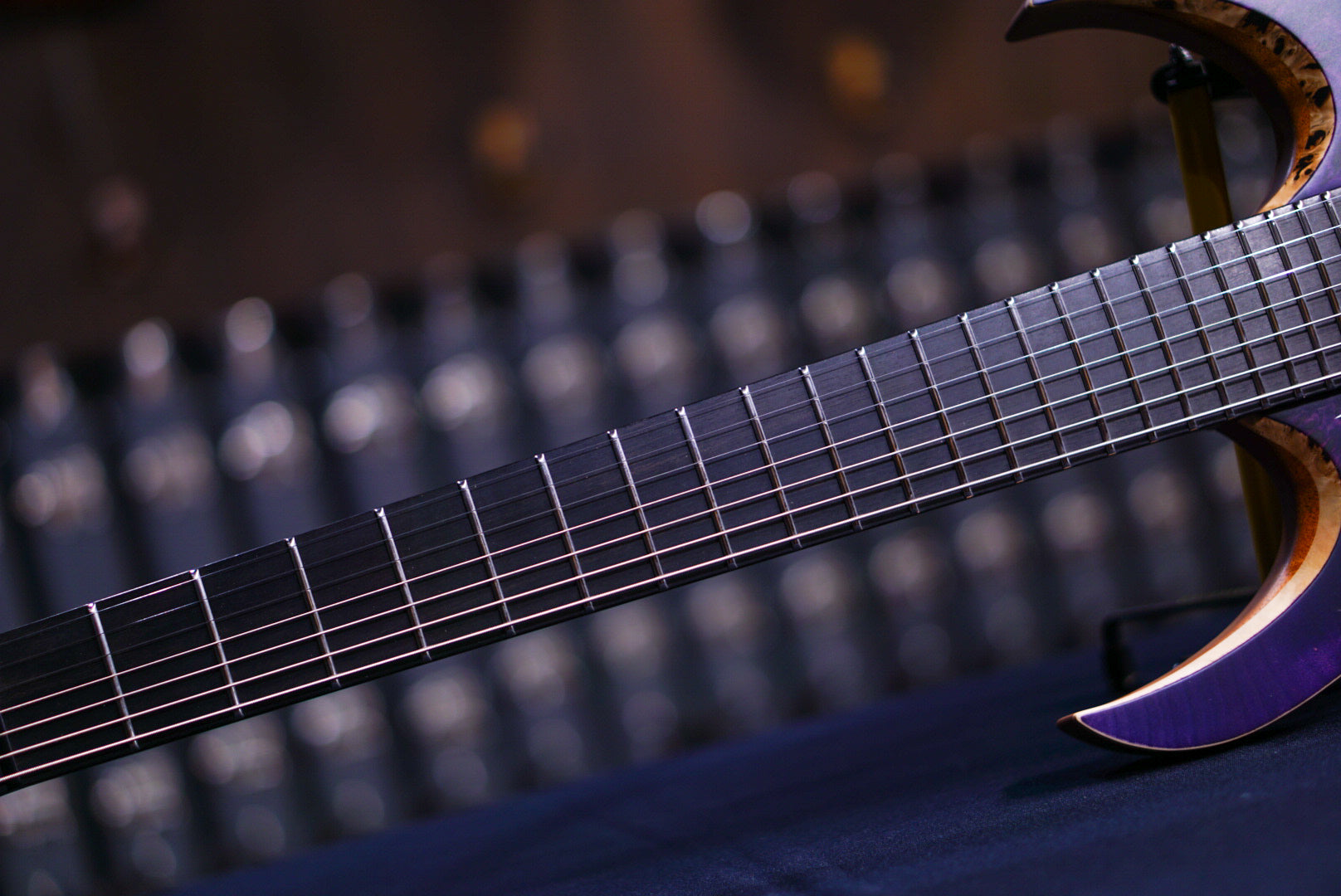 Mayones Hydra Elite Pro 7 trans natural fade purple blue burst out satine HF0000710