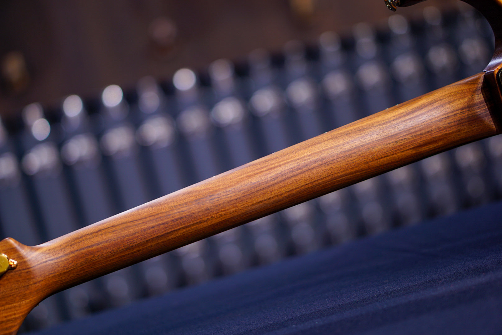 SUHR REB BEACH STANDARD SIGNATURE SERIES 77342