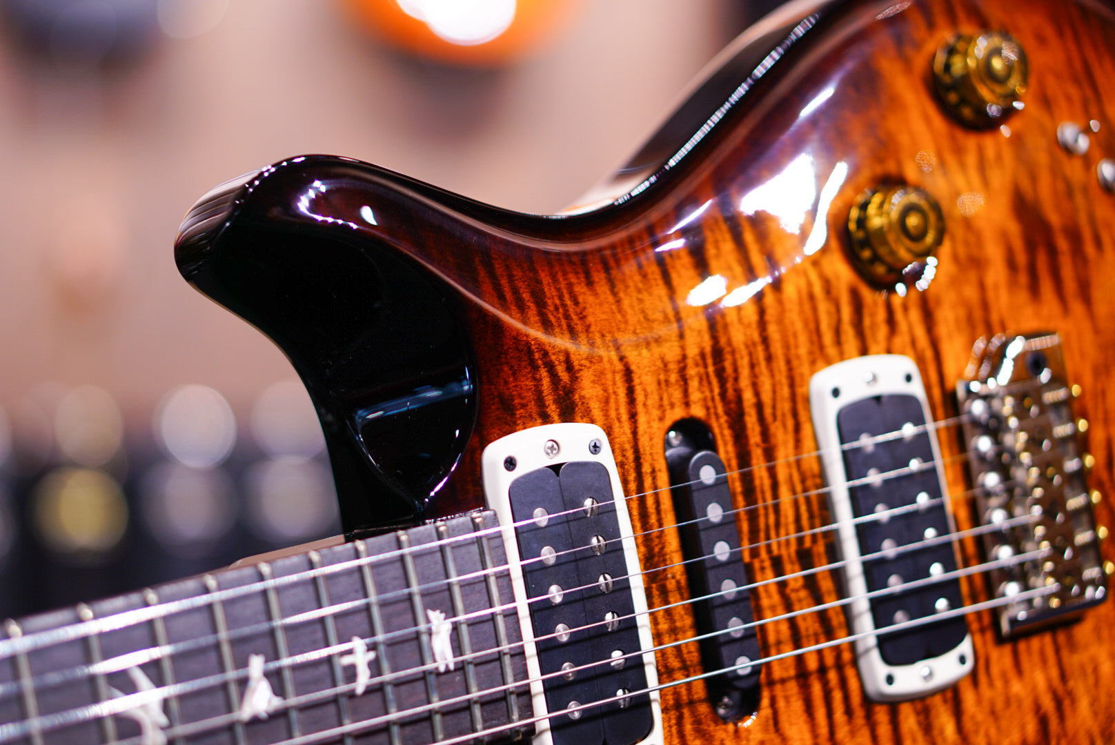 PRS Modern eagle V black gold burst 23 0358452 - HIENDGUITAR PRS GUITAR