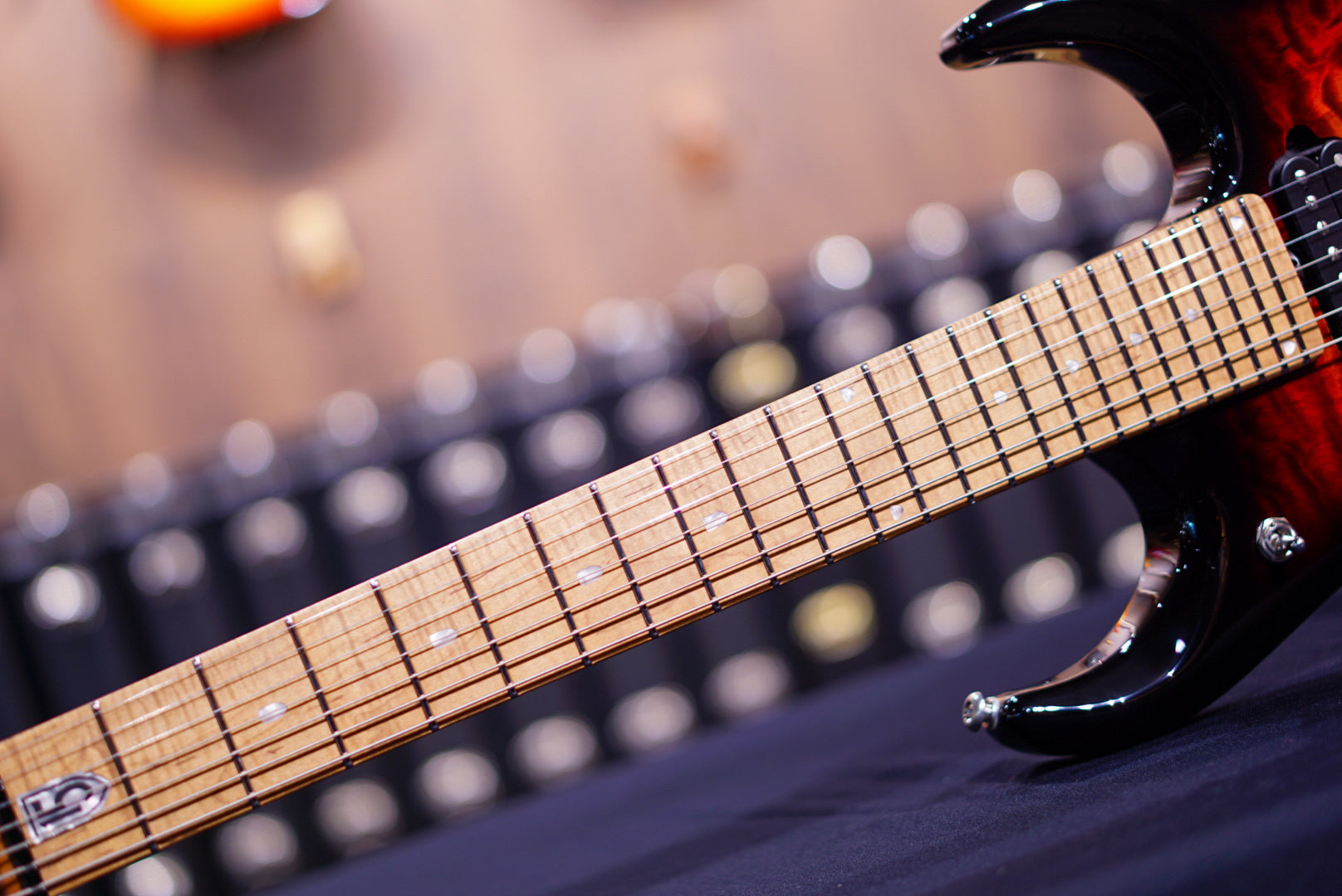 Ernie ball Musicman JP15 7 tiger eye quilt top F99779 - HIENDGUITAR Musicman GUITAR