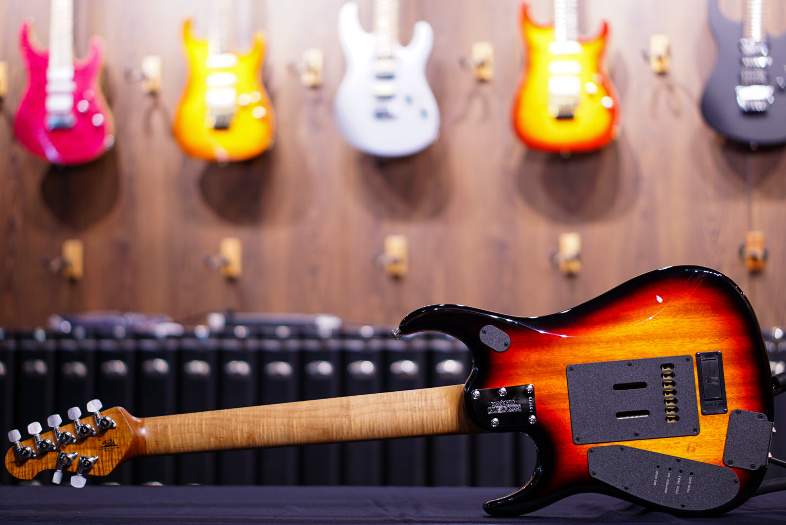 Ernie ball Musicman JP15 7 tiger eye quilt top F99779 - HIENDGUITAR Musicman GUITAR