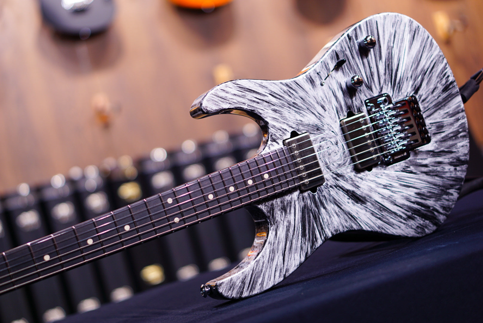 Suhr modern set neck silver nova 65369 - HIENDGUITAR SUHR GUITAR