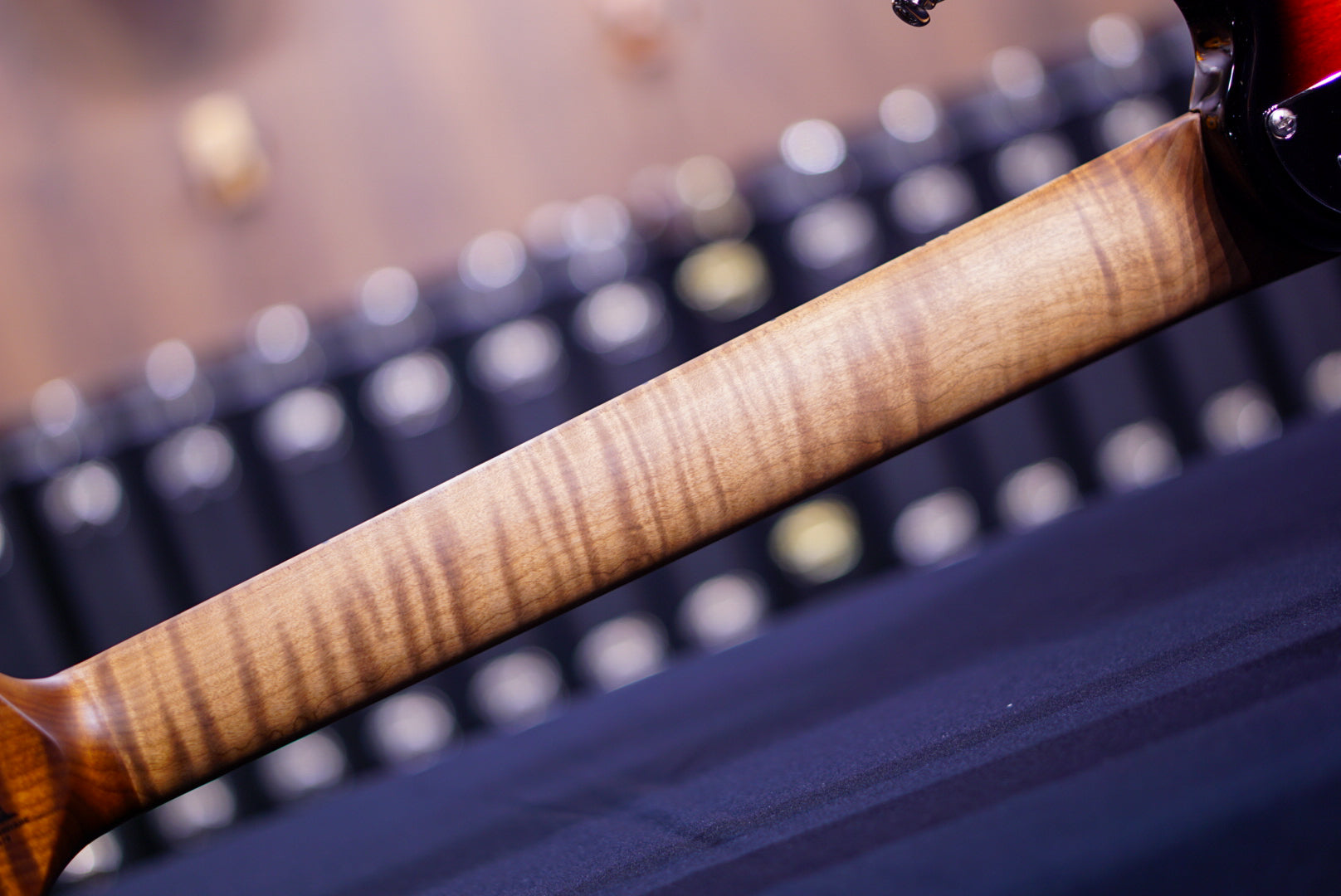 Ernieball Musicman JP15 7 string Tiger Eye Flame Top F97797 - HIENDGUITAR Musicman GUITAR