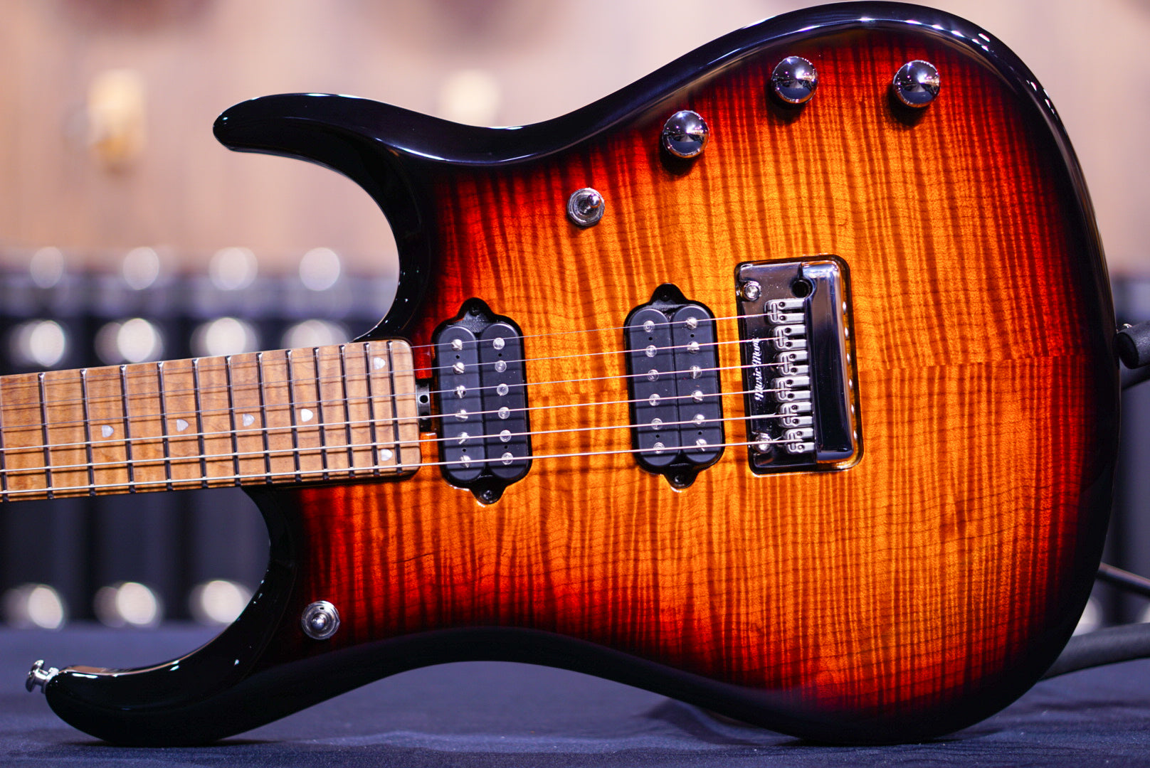 Ernieball Musicman JP15 tiger eye flame top H04966 - HIENDGUITAR Musicman GUITAR