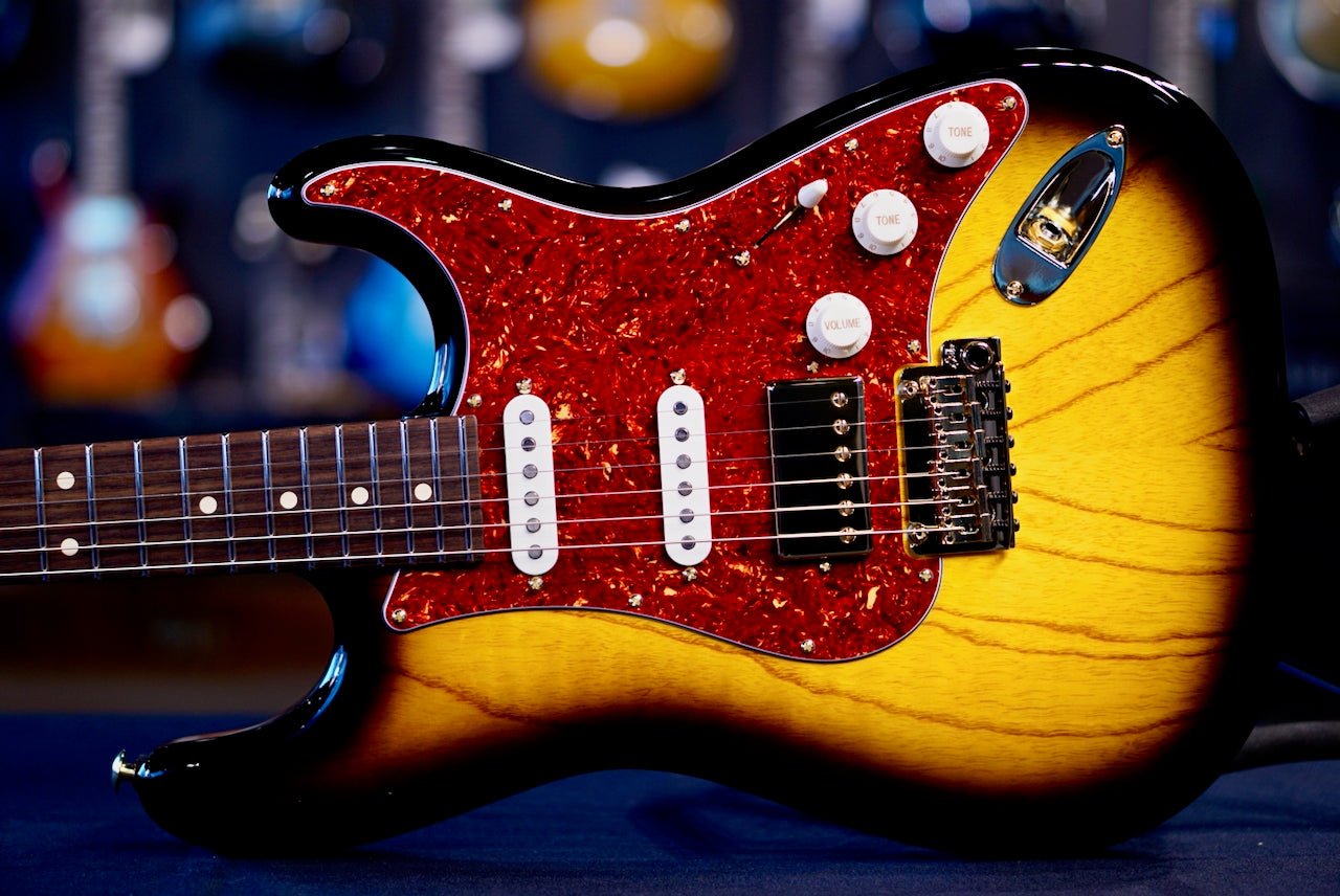 Suhr Classic S Custom 2 Tone Tobacco Sunburst Rosewood Neck & Gold Package 85893