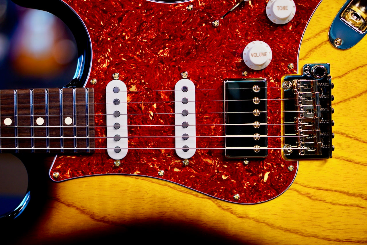 Suhr Classic S Custom 2 Tone Tobacco Sunburst Rosewood Neck & Gold Package 85893