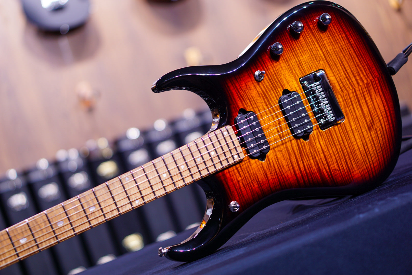 Ernieball Musicman JP15 tiger eye flame top H04966 - HIENDGUITAR Musicman GUITAR