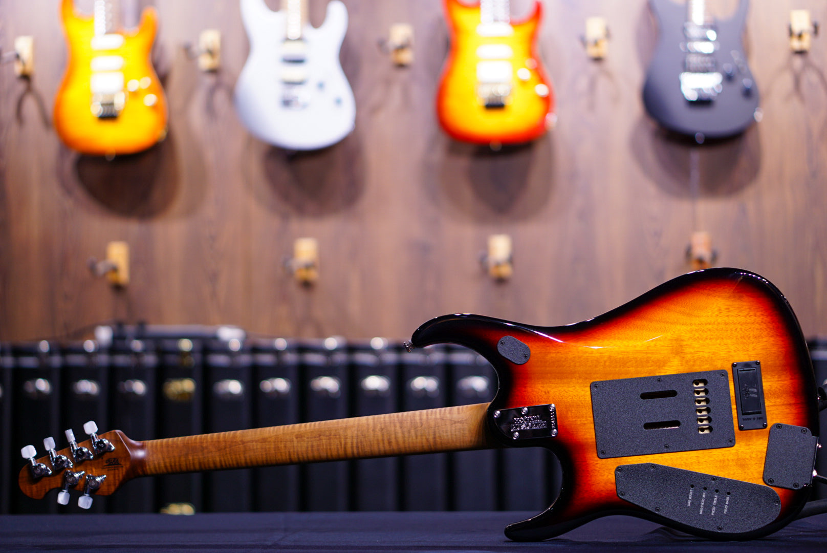 Ernieball Musicman JP15 tiger eye flame top H04966 - HIENDGUITAR Musicman GUITAR