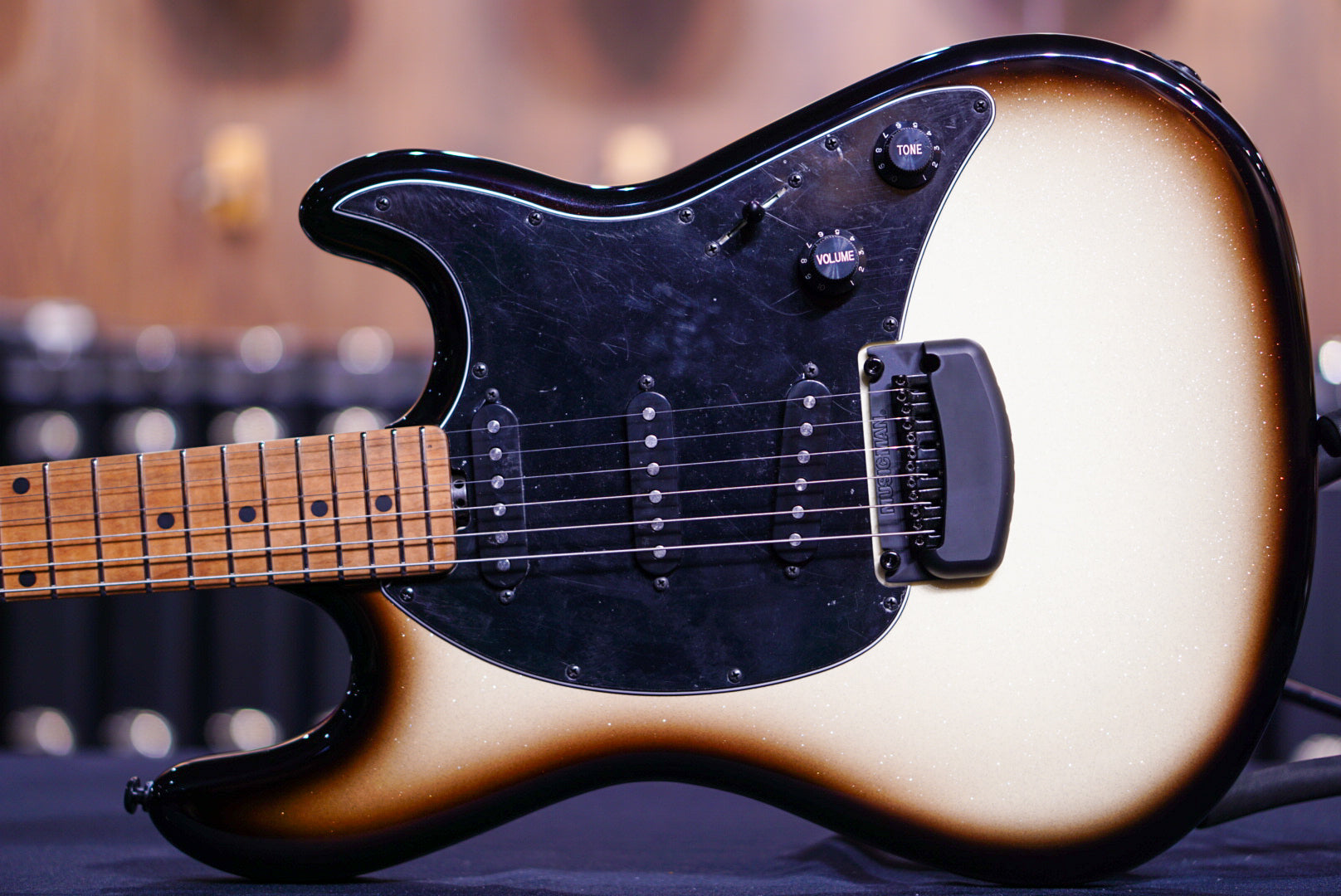 Ernie Ball Music Man cutlass HT SSS brulee Brulee - HIENDGUITAR Musicman GUITAR