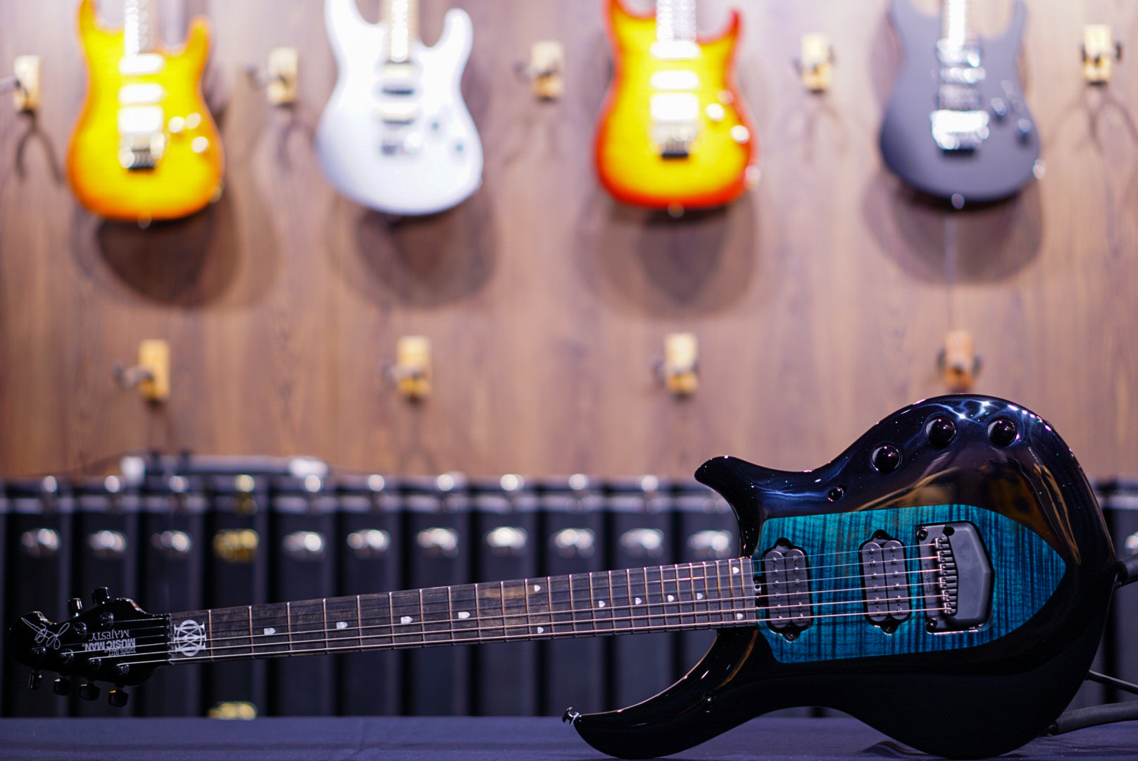 Ernieball Musicman Majesty 6 emerald sky M017047 - HIENDGUITAR Musicman GUITAR