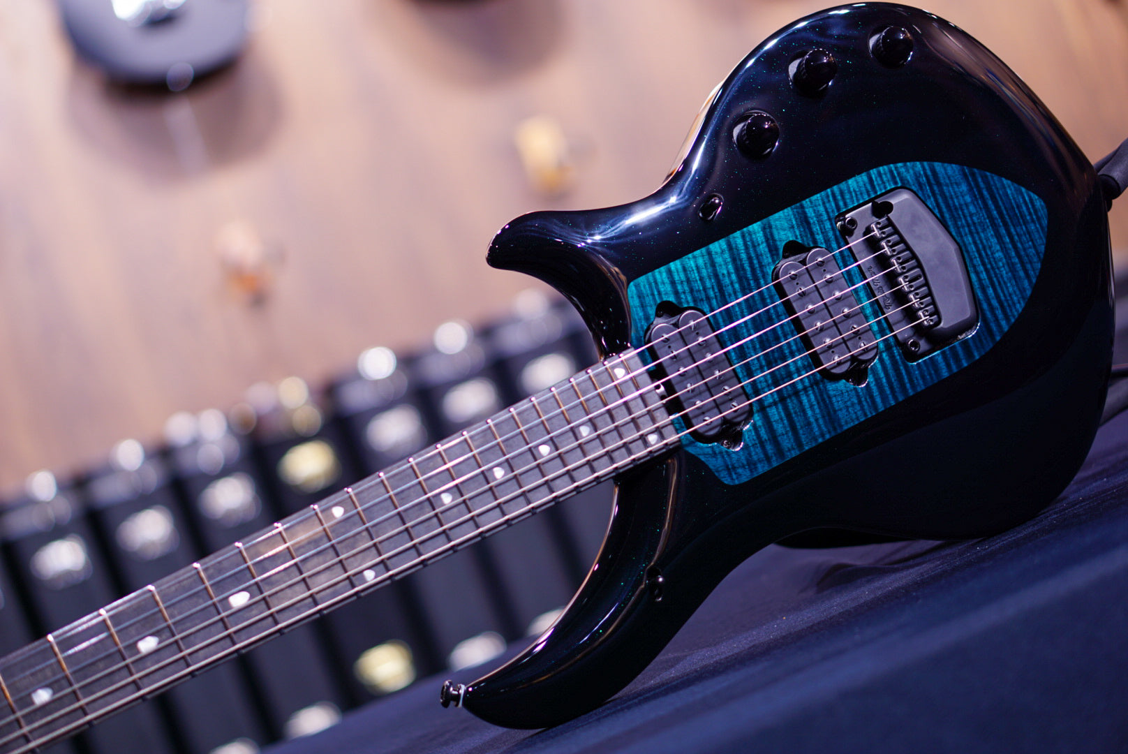 Ernieball Musicman Majesty 6 emerald sky M017047 - HIENDGUITAR Musicman GUITAR