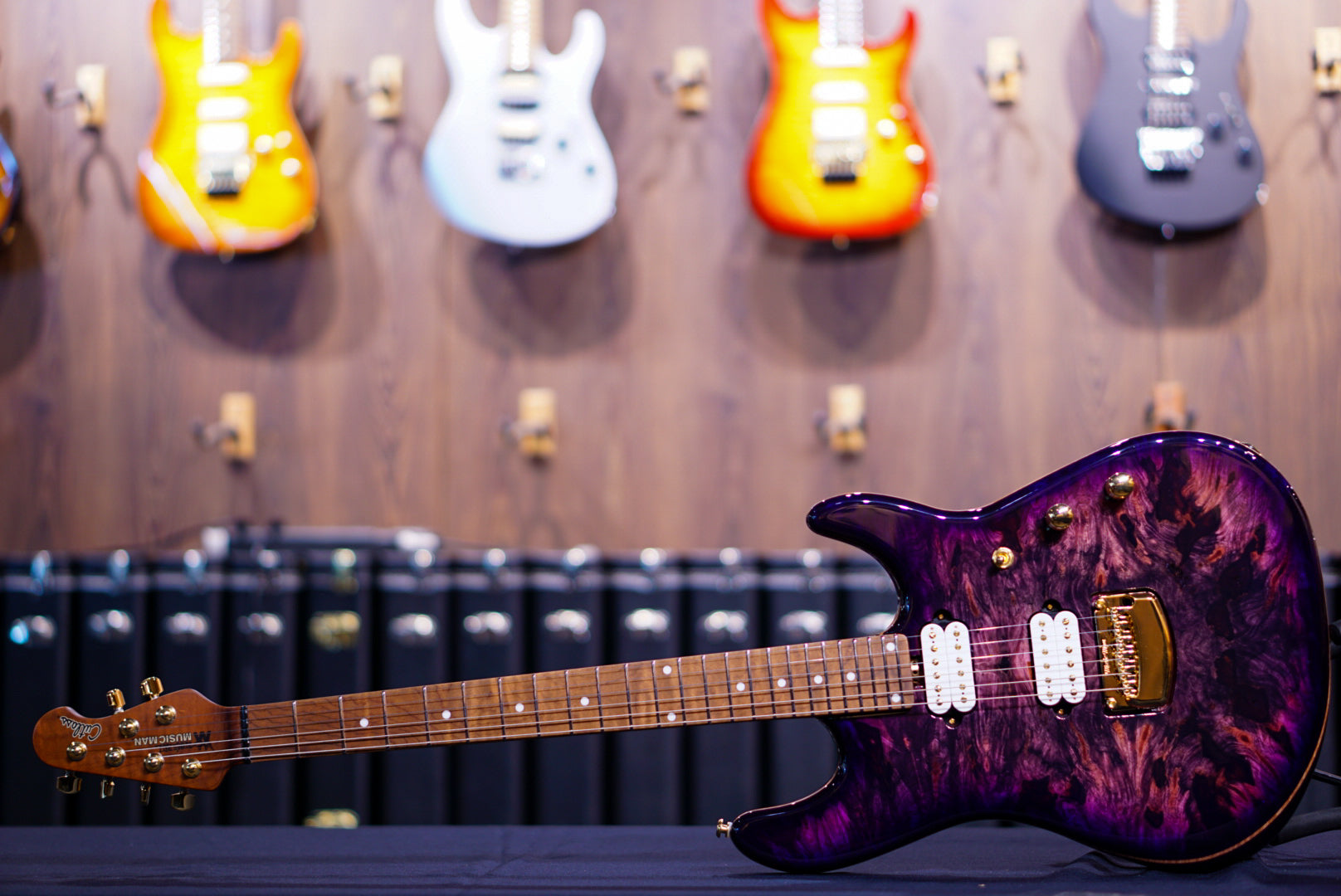 Ernieball musicman Jason Richardson 6-string Cutlass Majora Purple S09541 - HIENDGUITAR Musicman GUITAR