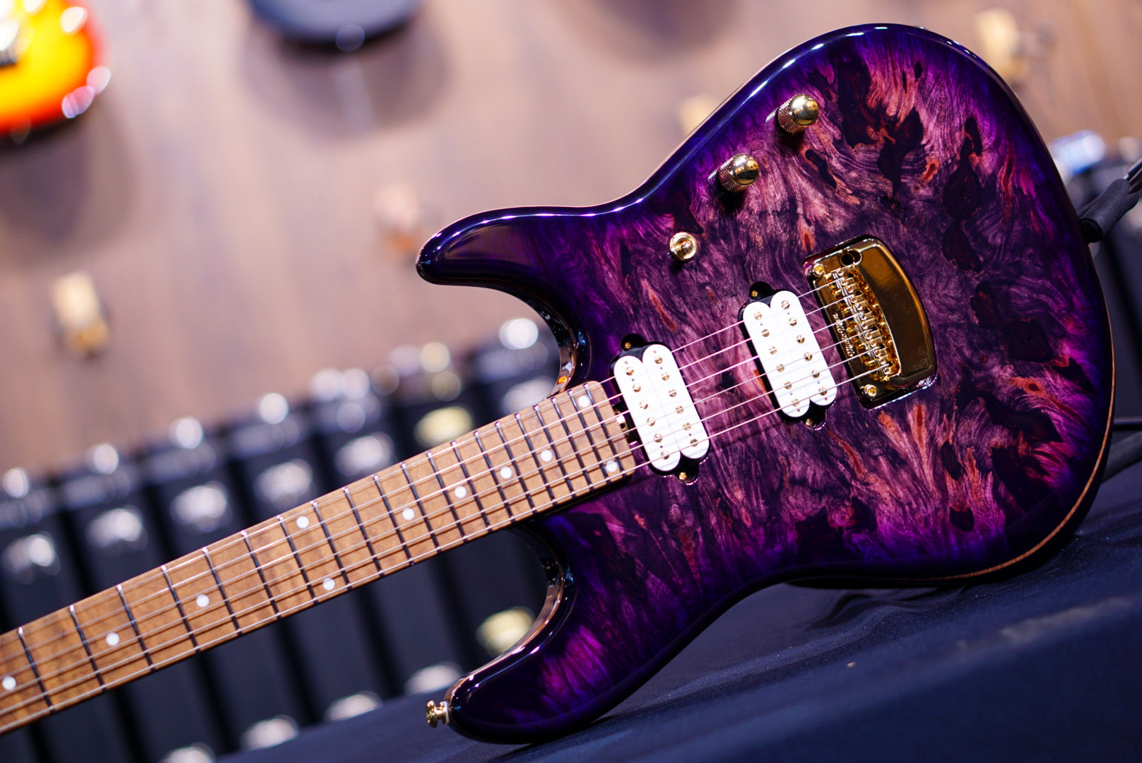 Ernieball musicman Jason Richardson 6-string Cutlass Majora Purple S09541 - HIENDGUITAR Musicman GUITAR