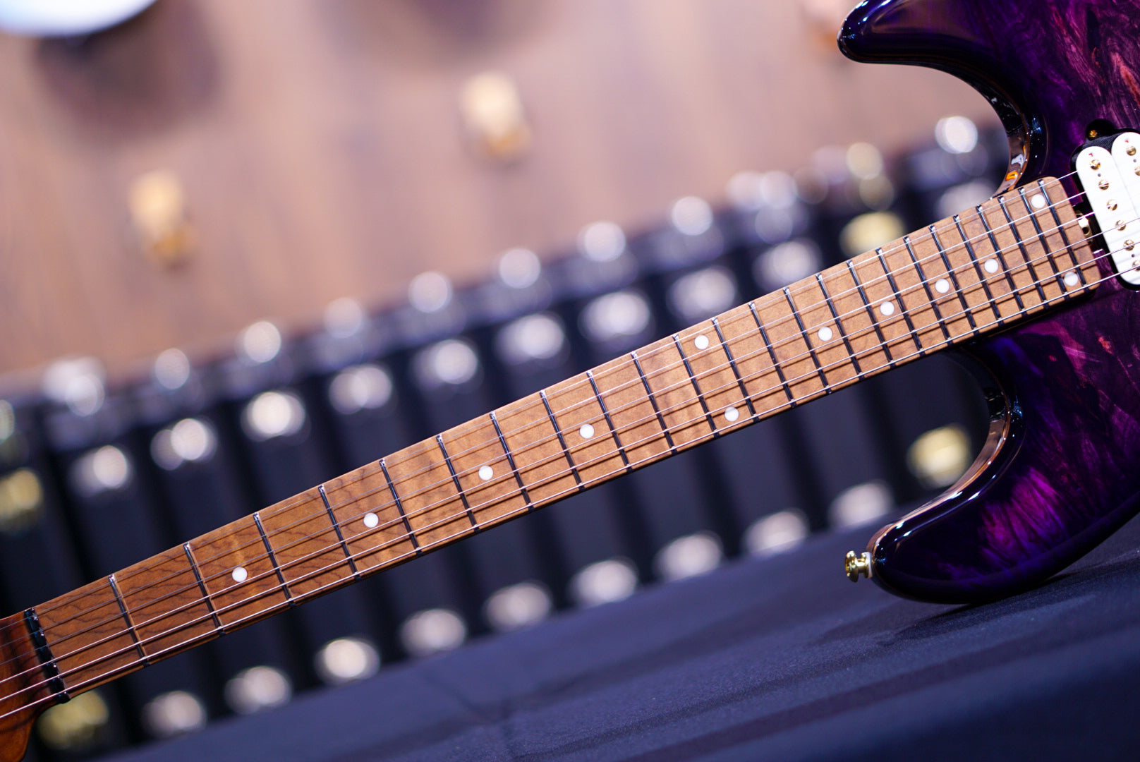 Ernieball musicman Jason Richardson 6-string Cutlass Majora Purple S09541 - HIENDGUITAR Musicman GUITAR