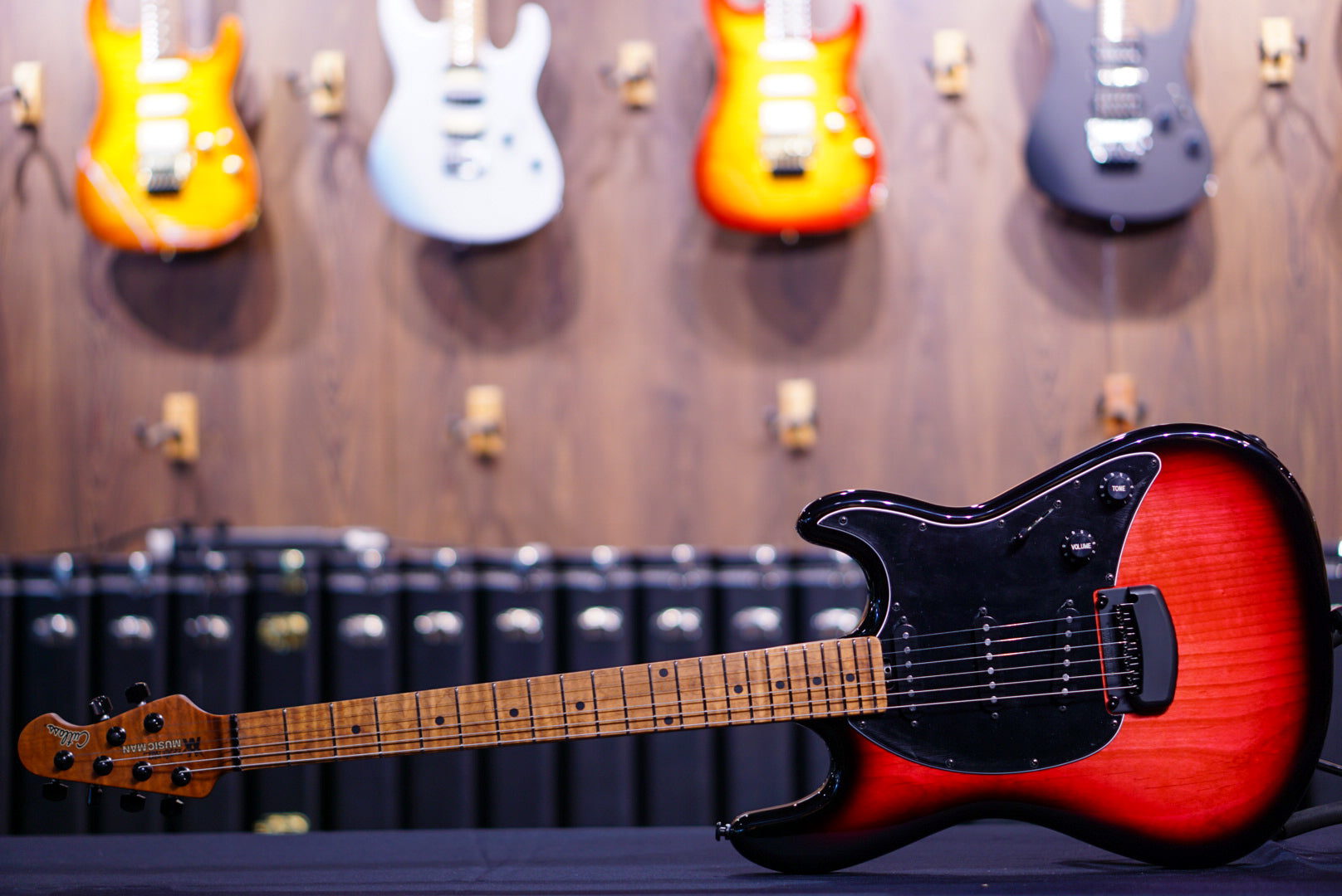 Ernie Ball Music Man cutlass HT SSS raspberry burst H04803 - HIENDGUITAR Musicman GUITAR